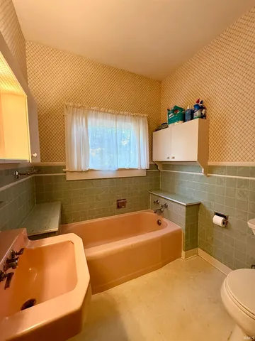 $164,900 | 102 Stitt Street, Wabash, IN 46992