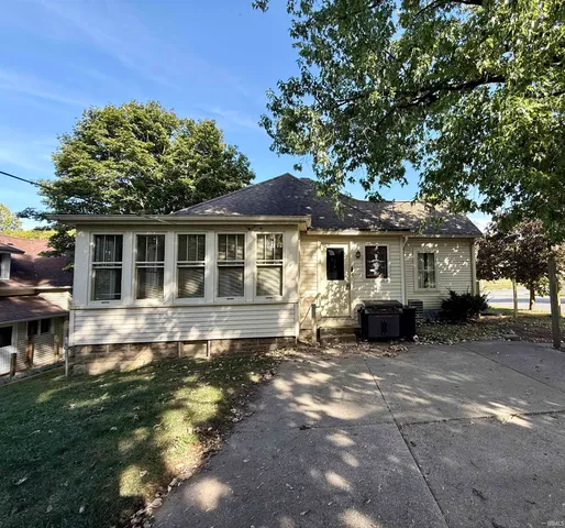 $164,900 | 102 Stitt Street, Wabash, IN 46992