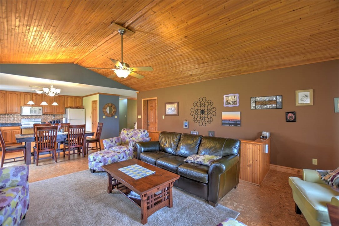 2204 East 1800 North Road Moweaqua, IL 62550 - Photo 7 of 48