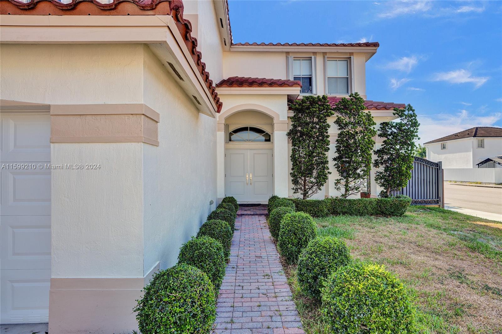 1781 Southwest 151 Road Miami, FL 33185 - Photo 5 of 72 Gallery Image 5