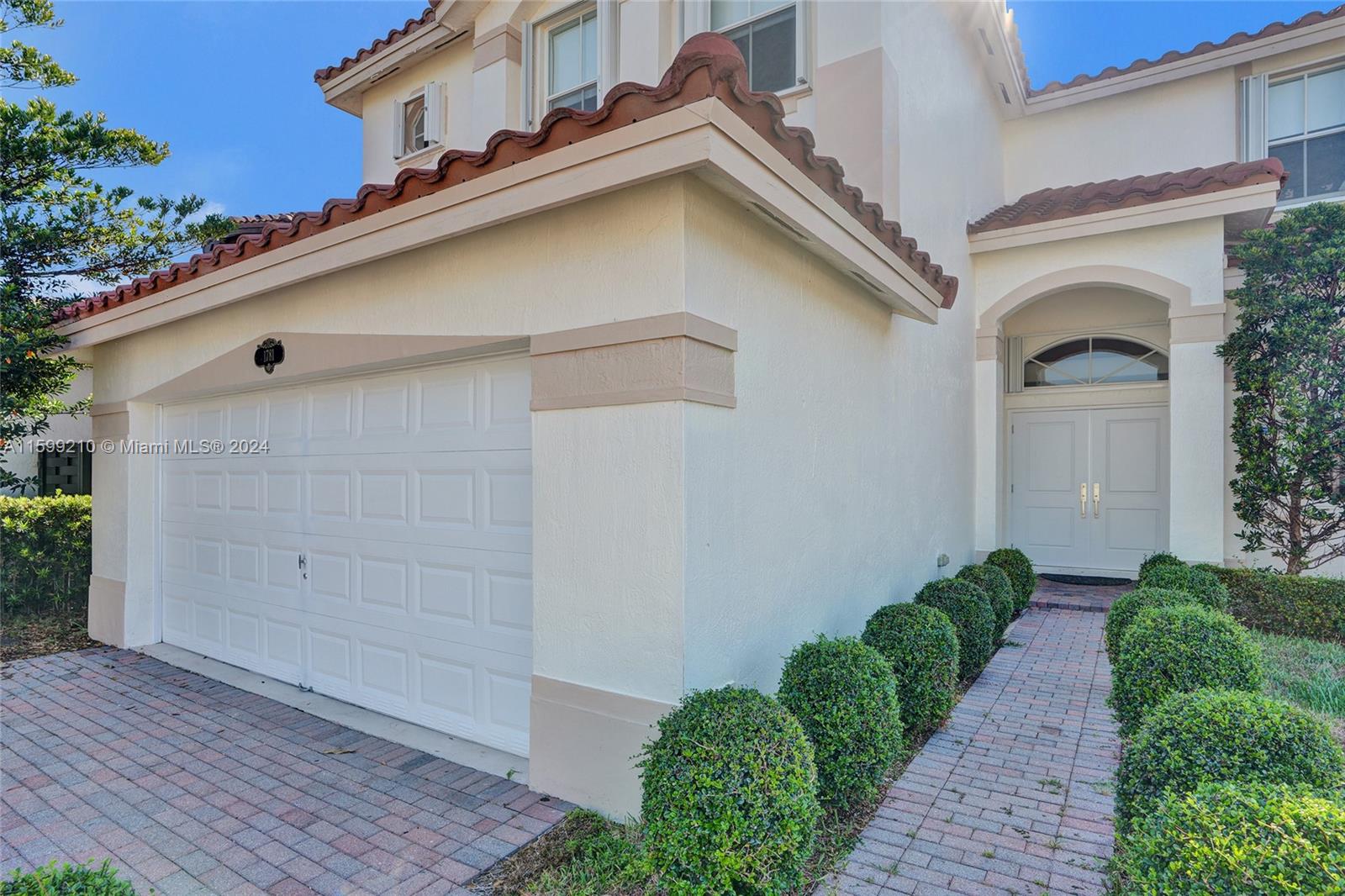 1781 Southwest 151 Road Miami, FL 33185 - Photo 6 of 72 Gallery Image 6