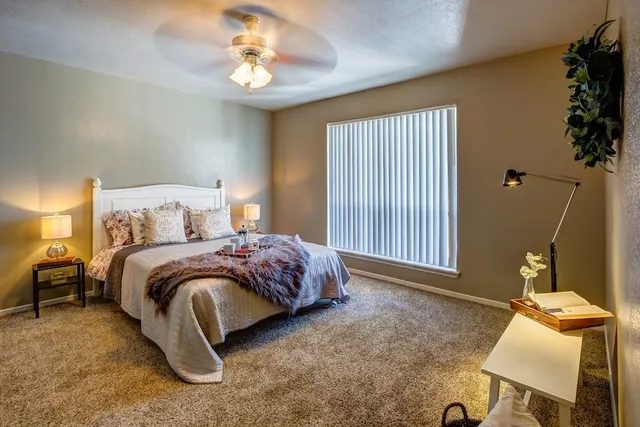 $965 | 480 West Parker Road, Unit 21, Houston, TX 77091