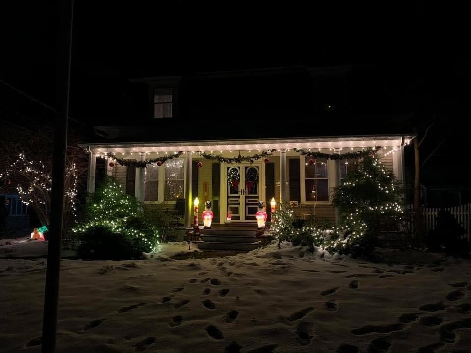 17 Old Oaken Bucket Road Scituate, MA 02066 - Photo 41 of 41 a front view of a house with a yard