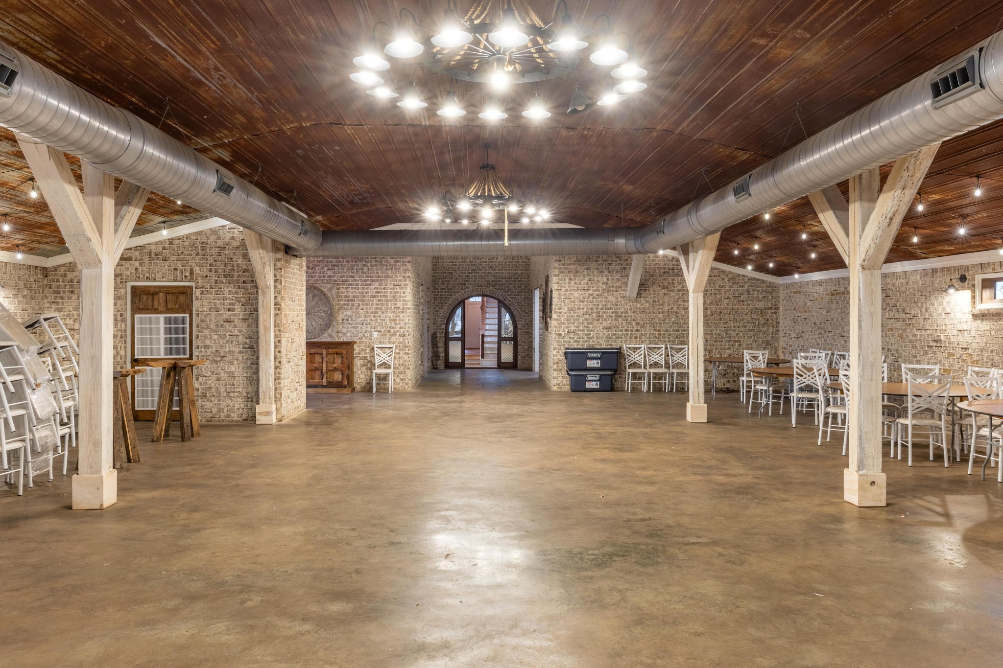 205 Us Highway Rising Fawn, GA 30738 - Photo 48 of 62 a view of a hallway with seating area