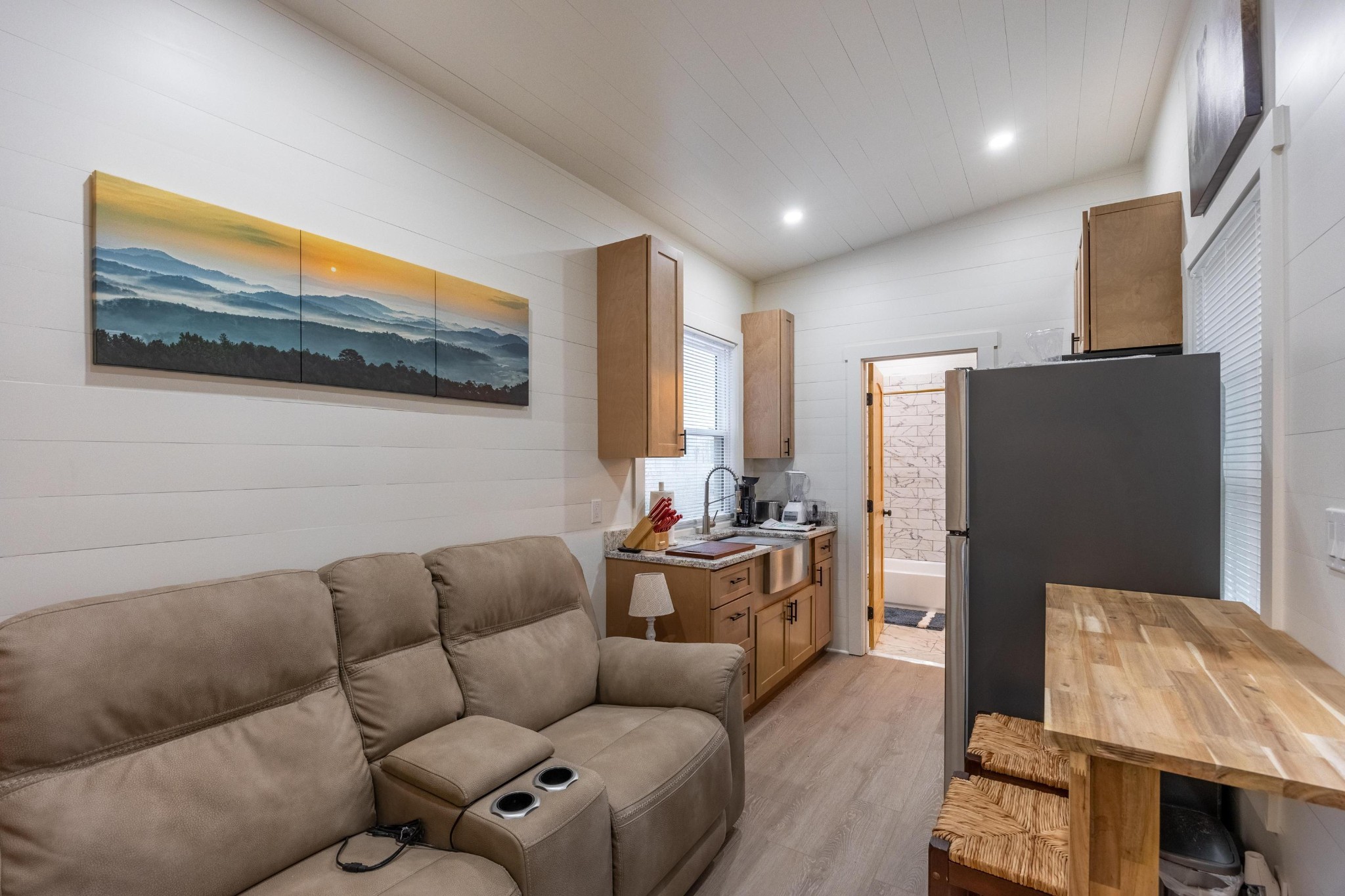 205 Us Highway Rising Fawn, GA 30738 - Photo 57 of 62 a living room with furniture and a flat screen tv