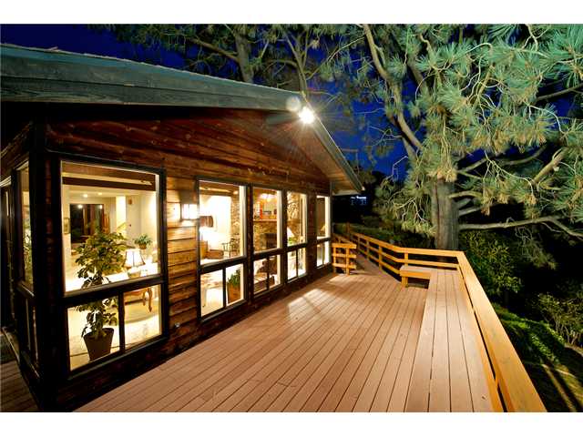 1232 Crest Road Del Mar, CA 92014 - Photo 15 of 25