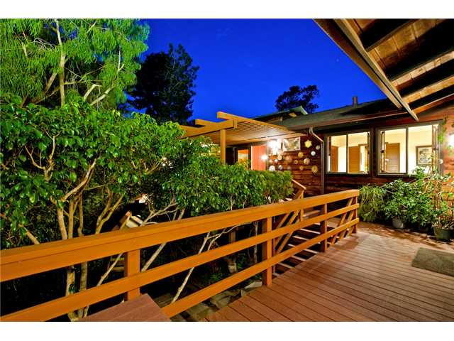 1232 Crest Road Del Mar, CA 92014 - Photo 17 of 25