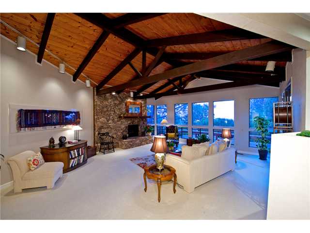 1232 Crest Road Del Mar, CA 92014 - Photo 5 of 25