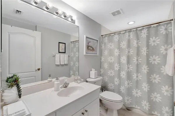 $2,125 | 7811 Regal Heron Circle, Unit 4102, Naples, FL 34104