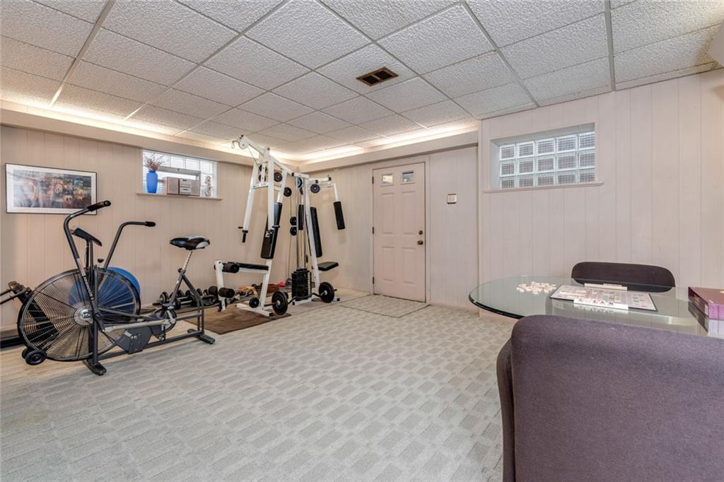 218 East Harbison Road Pittsburgh, PA 15205 - Photo 20 of 25 Gallery Image 20