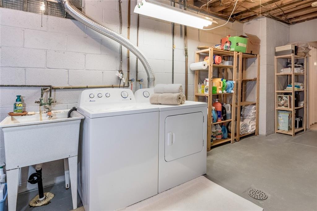 218 East Harbison Road Pittsburgh, PA 15205 - Photo 24 of 25 Gallery Image 24