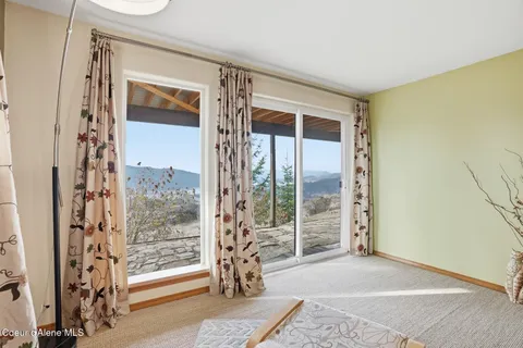 $1,149,000 | 1149 Dunromin Road, Priest River, ID 83856