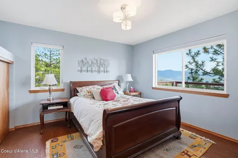 $1,149,000 | 1149 Dunromin Road, Priest River, ID 83856