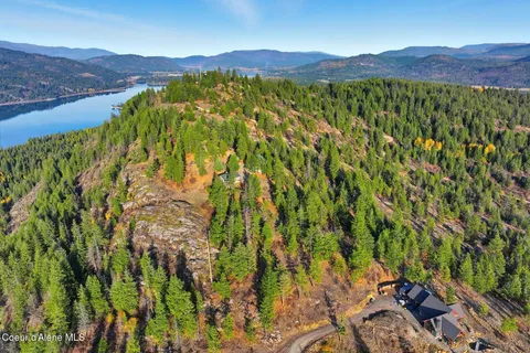 $1,149,000 | 1149 Dunromin Road, Priest River, ID 83856