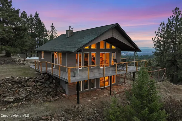 $1,149,000 | 1149 Dunromin Road, Priest River, ID 83856