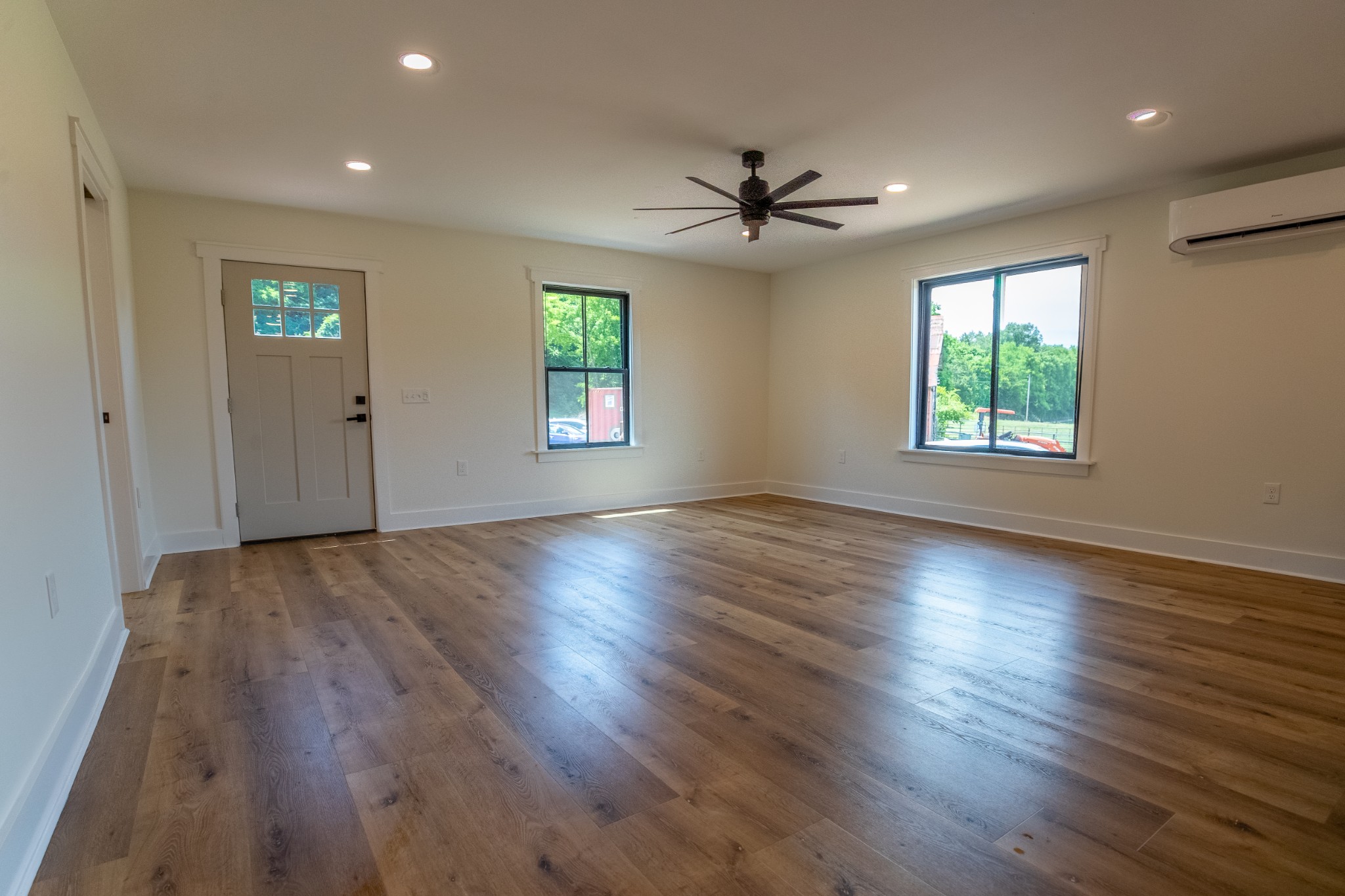 1430 West Beaverdam Road Centerville, TN 37033 - Photo 5 of 33 Gallery Image 5