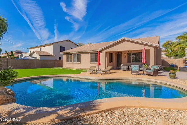 $575,000 | 2115 West Branham Lane, Phoenix, AZ 85041