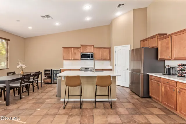 $575,000 | 2115 West Branham Lane, Phoenix, AZ 85041