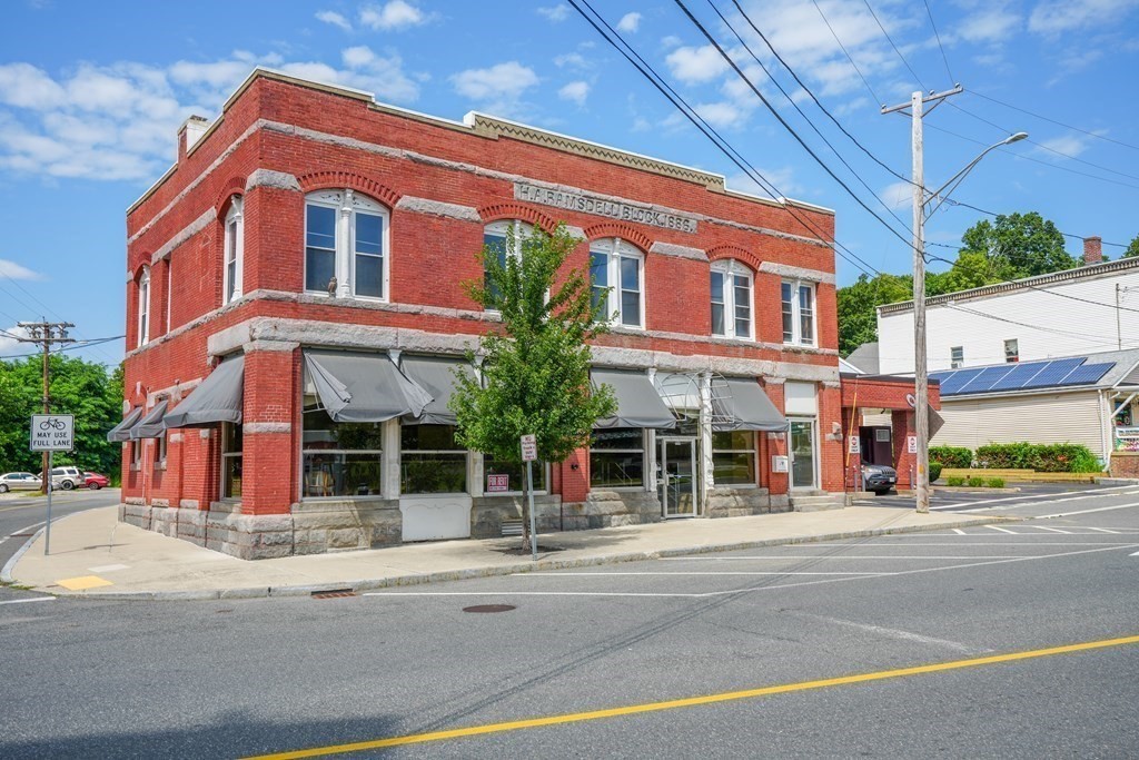 968 Main Street Warren, MA 01083 - Photo 40 of 40 a front view of a building