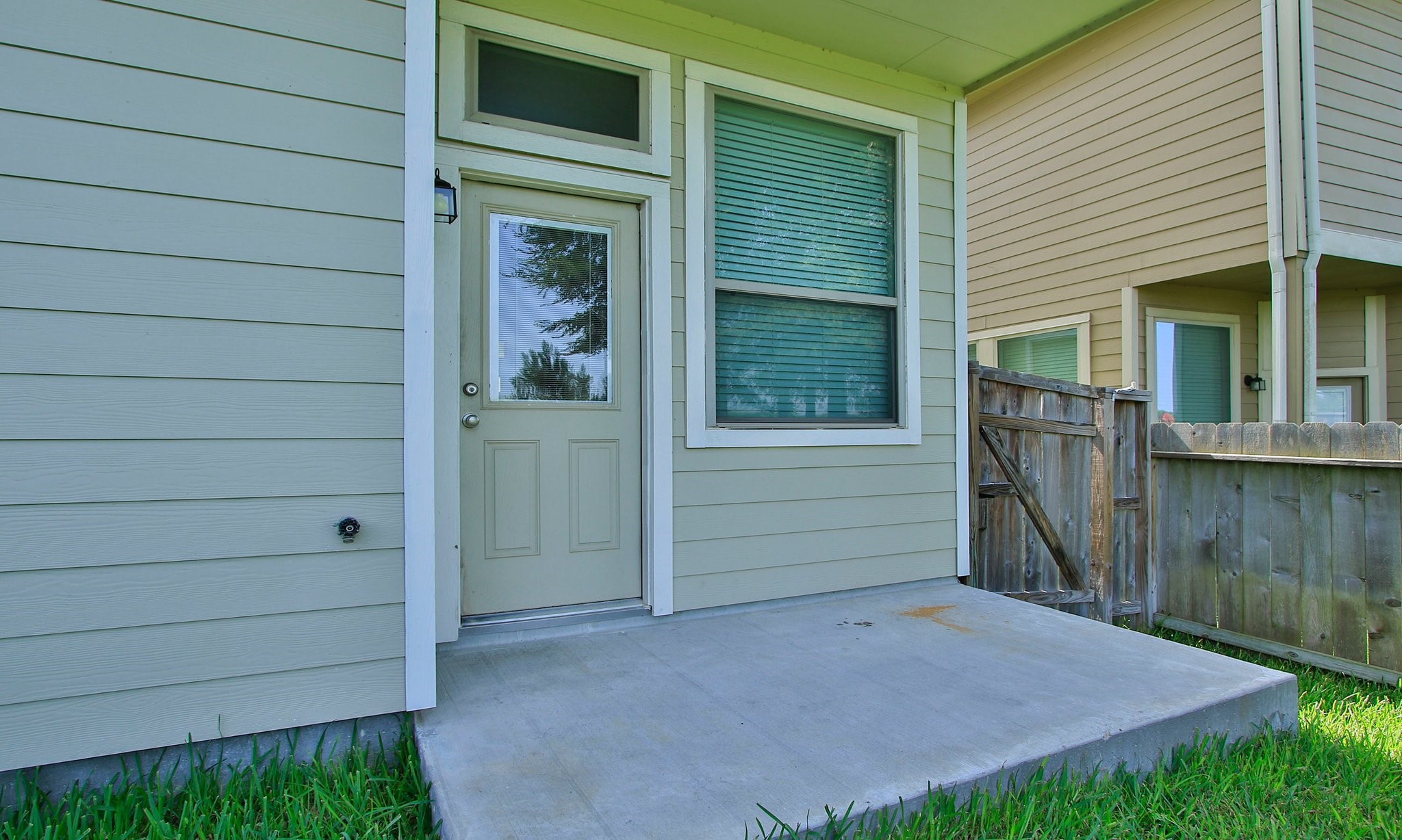 239 Biltmore Loop Montgomery, TX 77316 - Photo 35 of 40