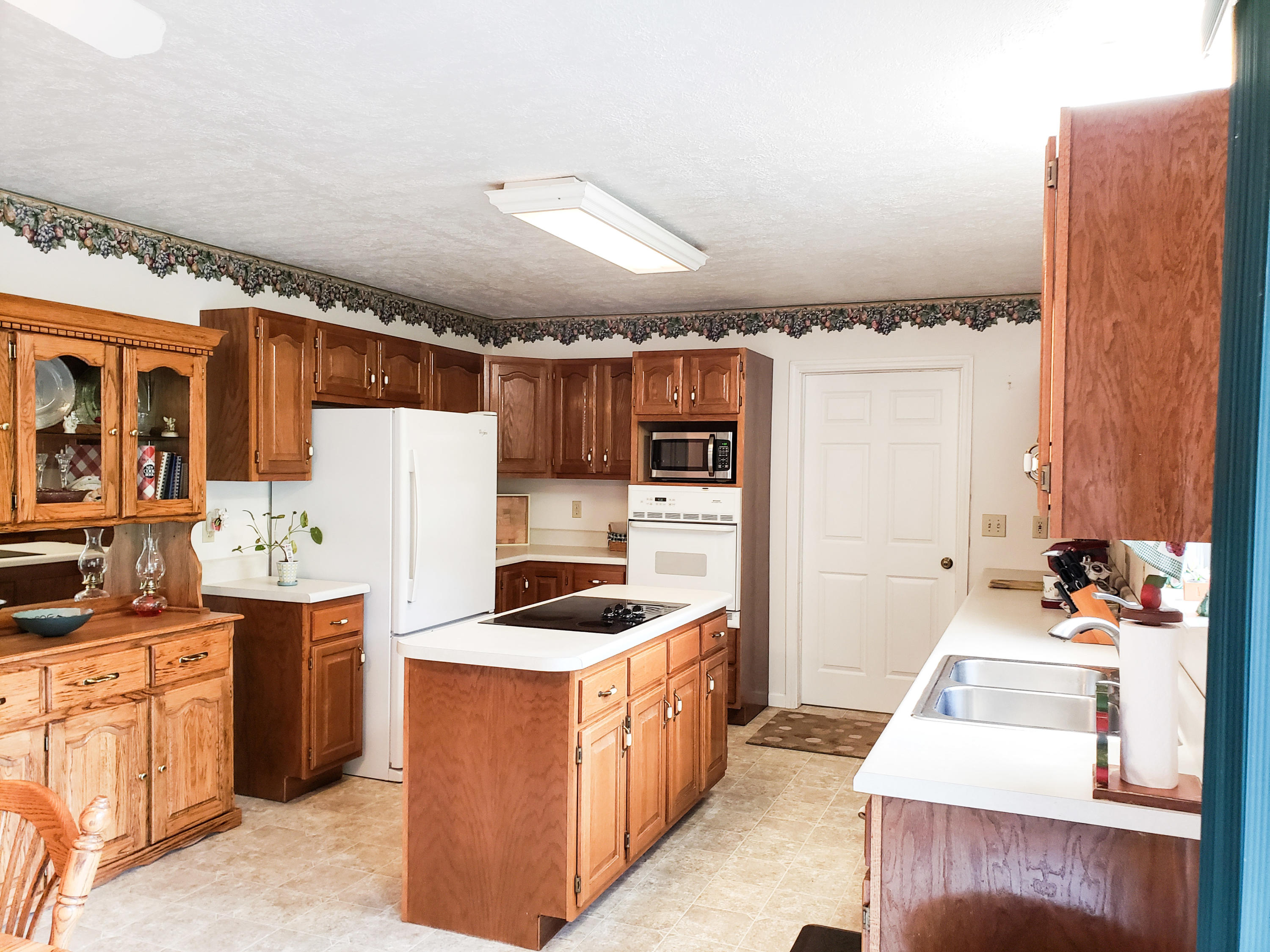 2135 Stockton Valley Road Philadelphia, TN 37846 - Photo 23 of 37 PSX_20200731_210309