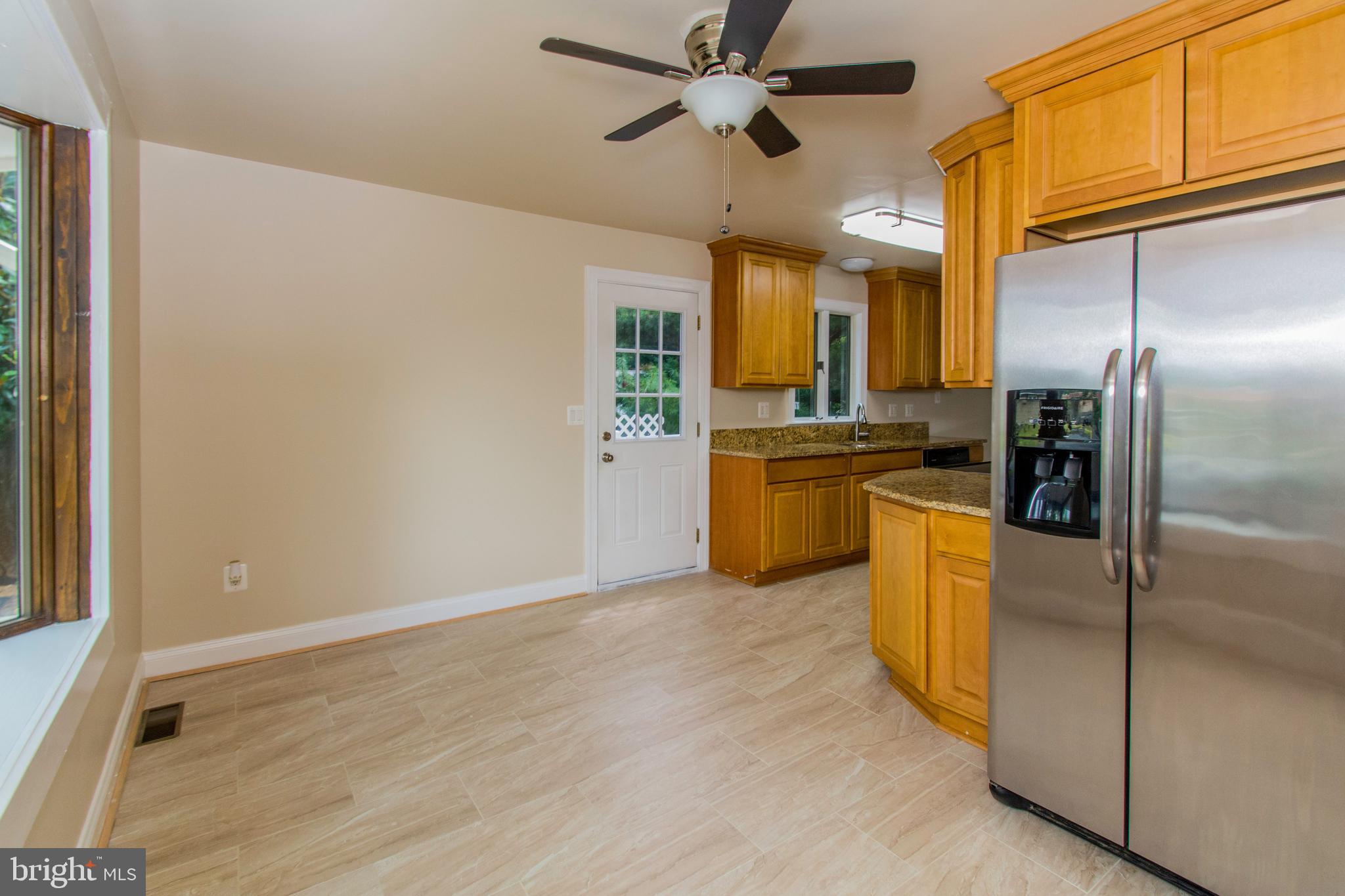1990 Valley Road Annapolis, MD 21401 - Photo 23 of 74 new ceramic floors