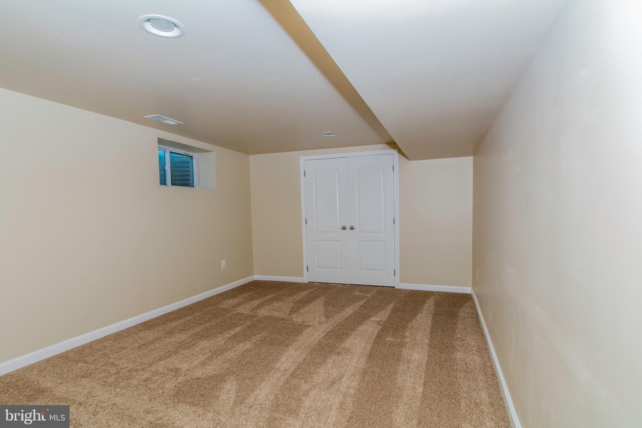 1990 Valley Road Annapolis, MD 21401 - Photo 49 of 74 NEW CARPET LOWER LEVEL!