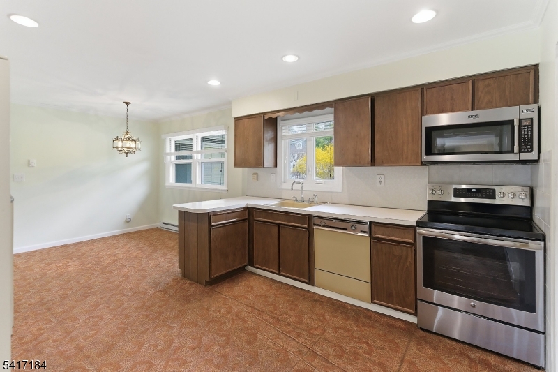 160 Glenview Road South Orange, NJ 07079 - Photo 12 of 32