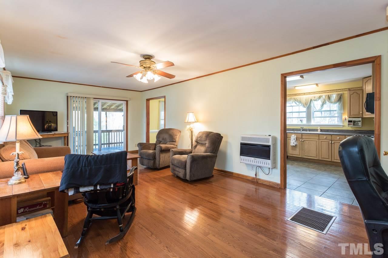 6201 Battle Bridge Road Raleigh, NC 27610 - Photo 3 of 30