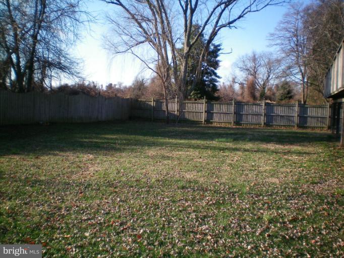 613 Truxton Road Annapolis, MD 21409 - Photo 21 of 24 a view of a yard