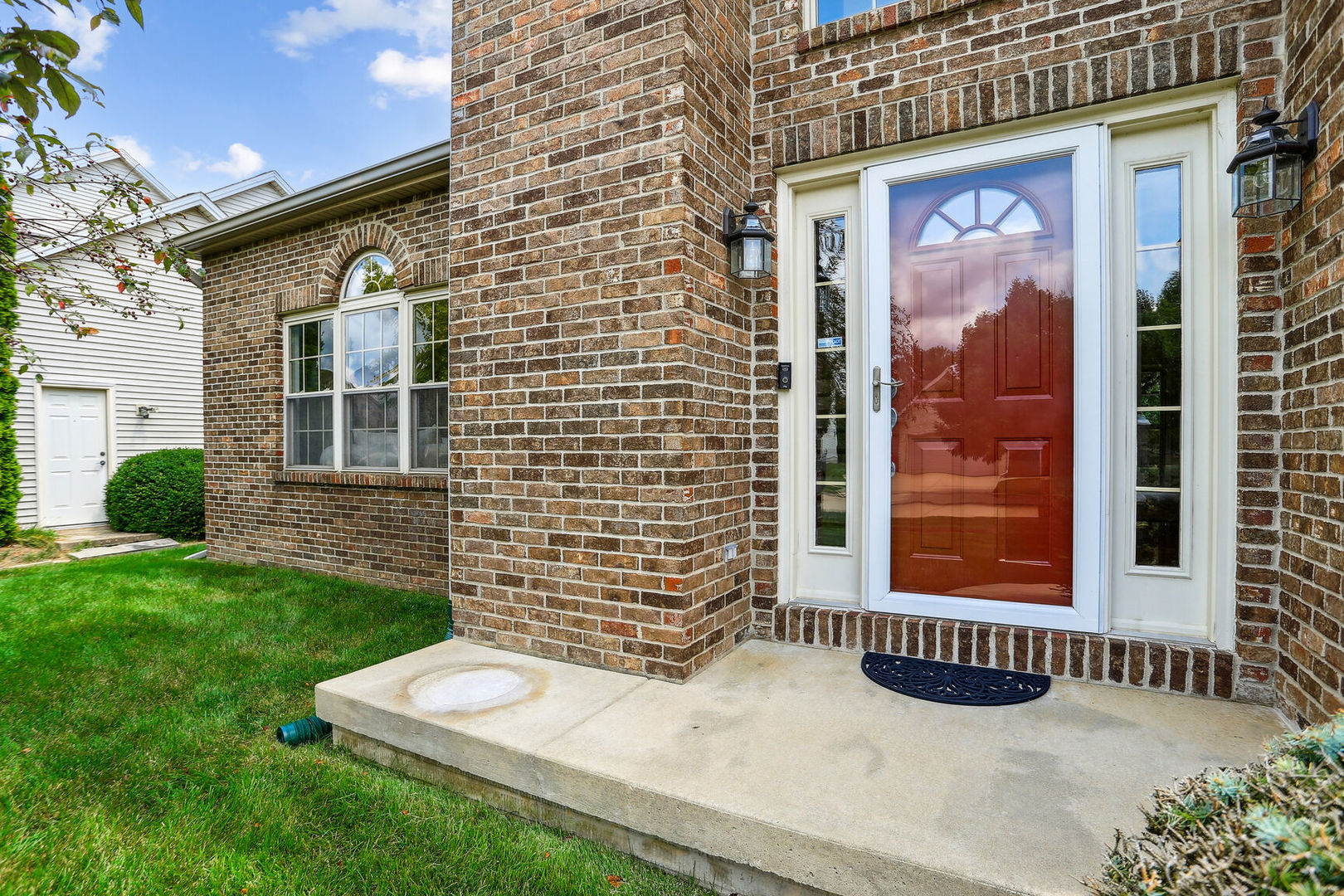 1810 Benodot Street Champaign, IL 61822 - Photo 3 of 40 Gallery Image 3