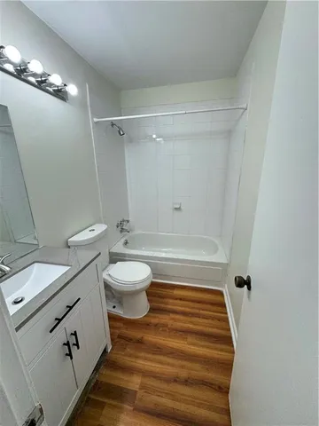 $1,990 | 2004 Parkaire Crossing, Marietta, GA 30068