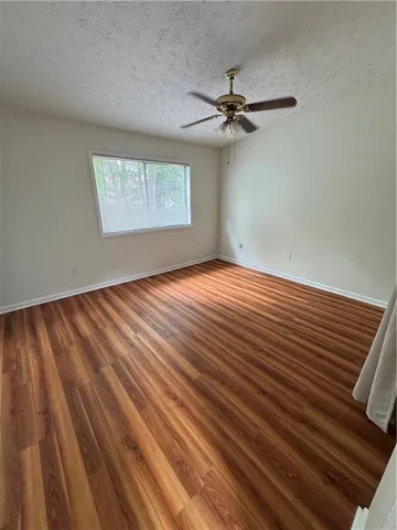 $1,990 | 2004 Parkaire Crossing, Marietta, GA 30068