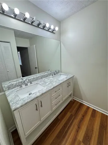 $1,990 | 2004 Parkaire Crossing, Marietta, GA 30068