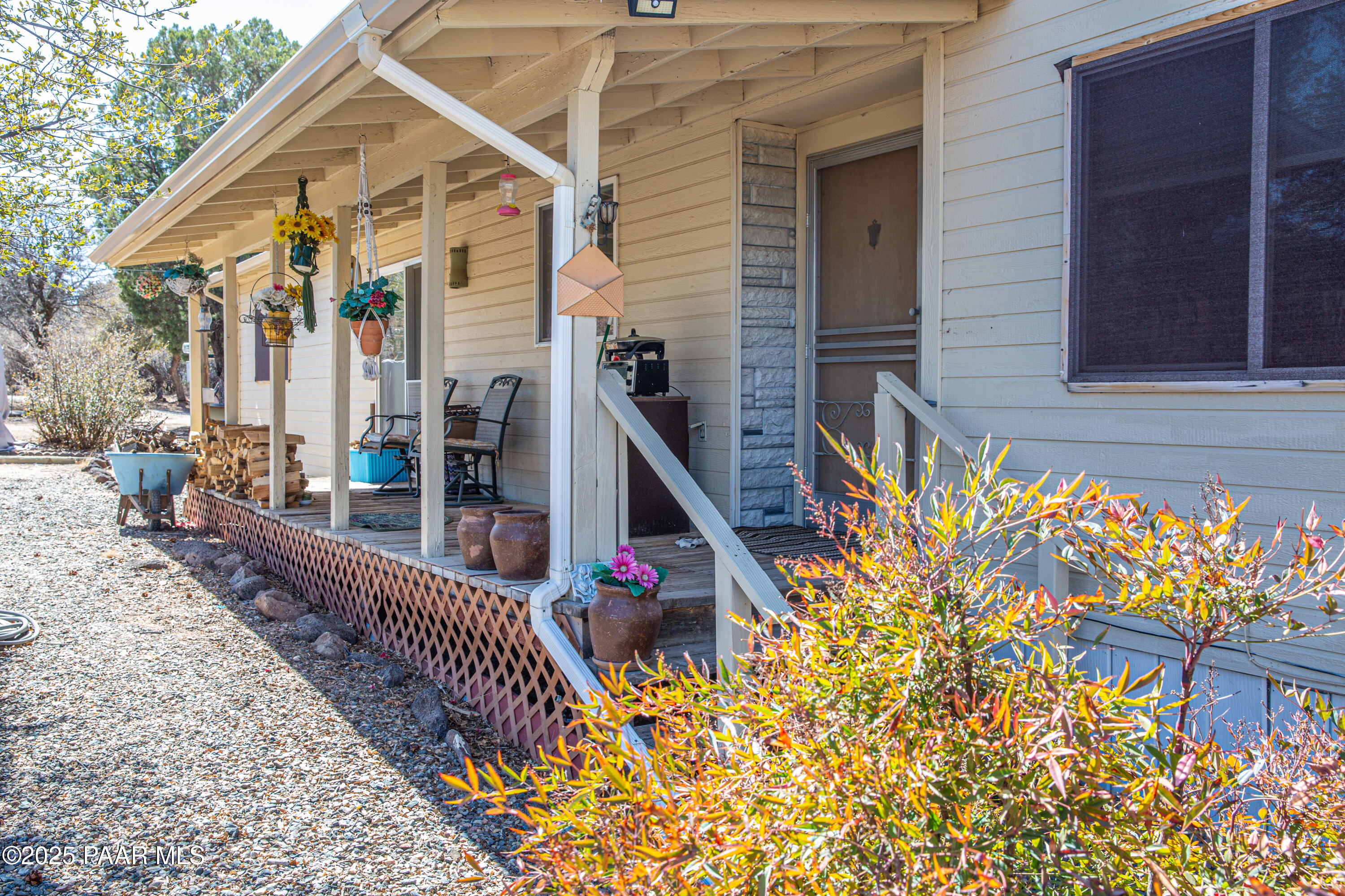 7220 North Saddle Road Prescott, AZ 86305 - Photo 2 of 31 1W6A9129