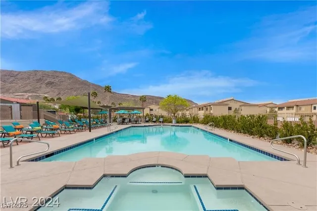 $2,401 | 540 West Horizon Ridge Parkway, Unit 6201, Henderson, NV 89012