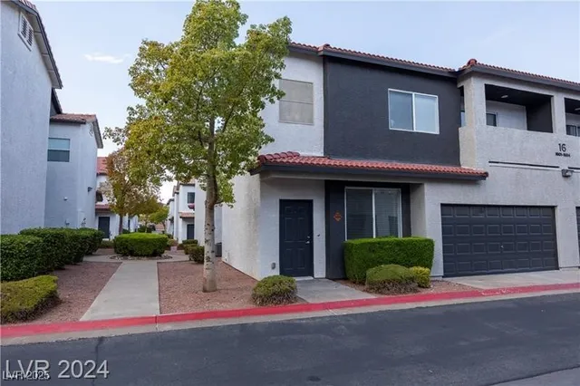 $2,401 | 540 West Horizon Ridge Parkway, Unit 6201, Henderson, NV 89012