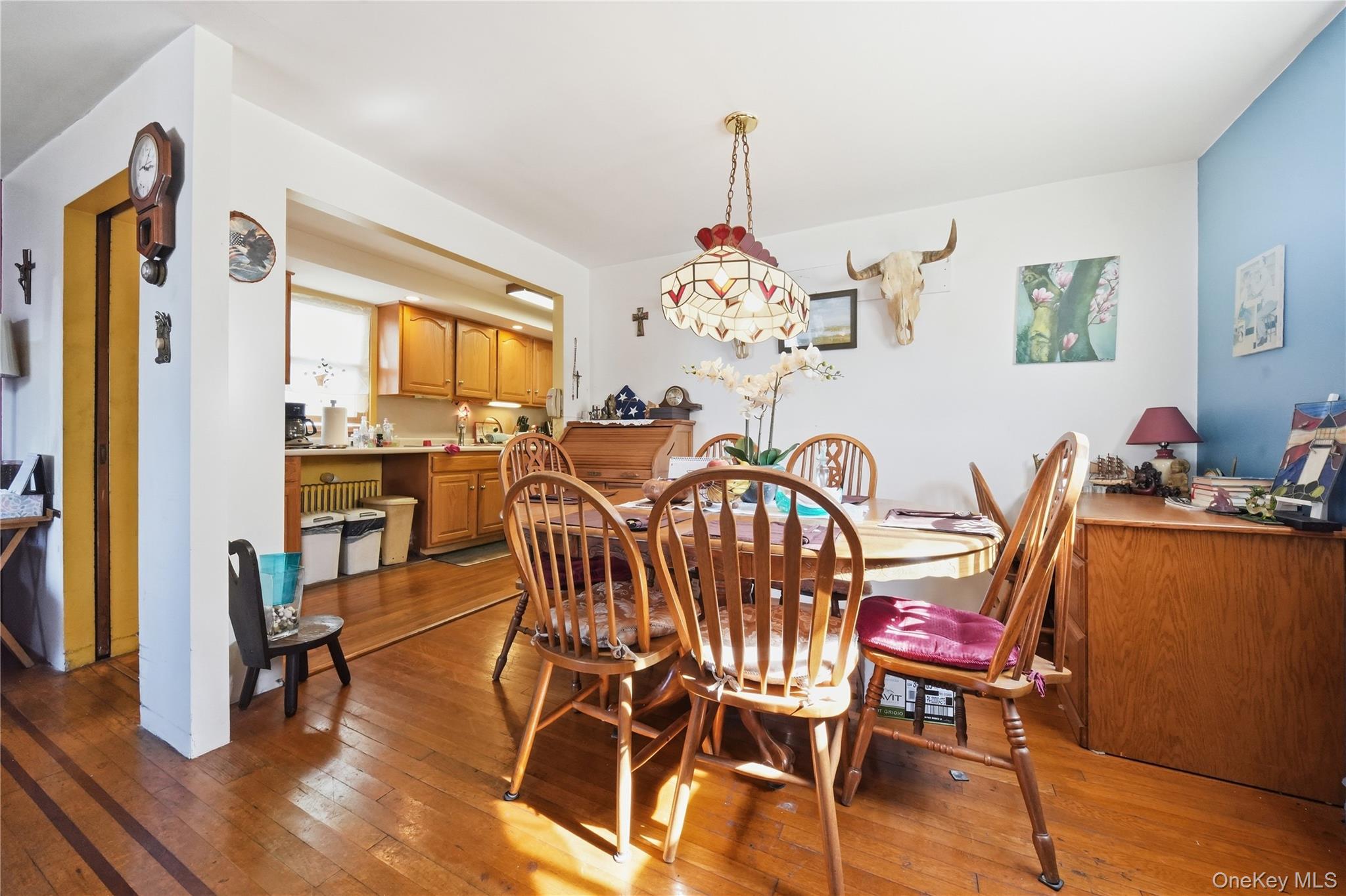 39 West 11th Road Queens, NY 11693 - Photo 5 of 28 Not virtually staged