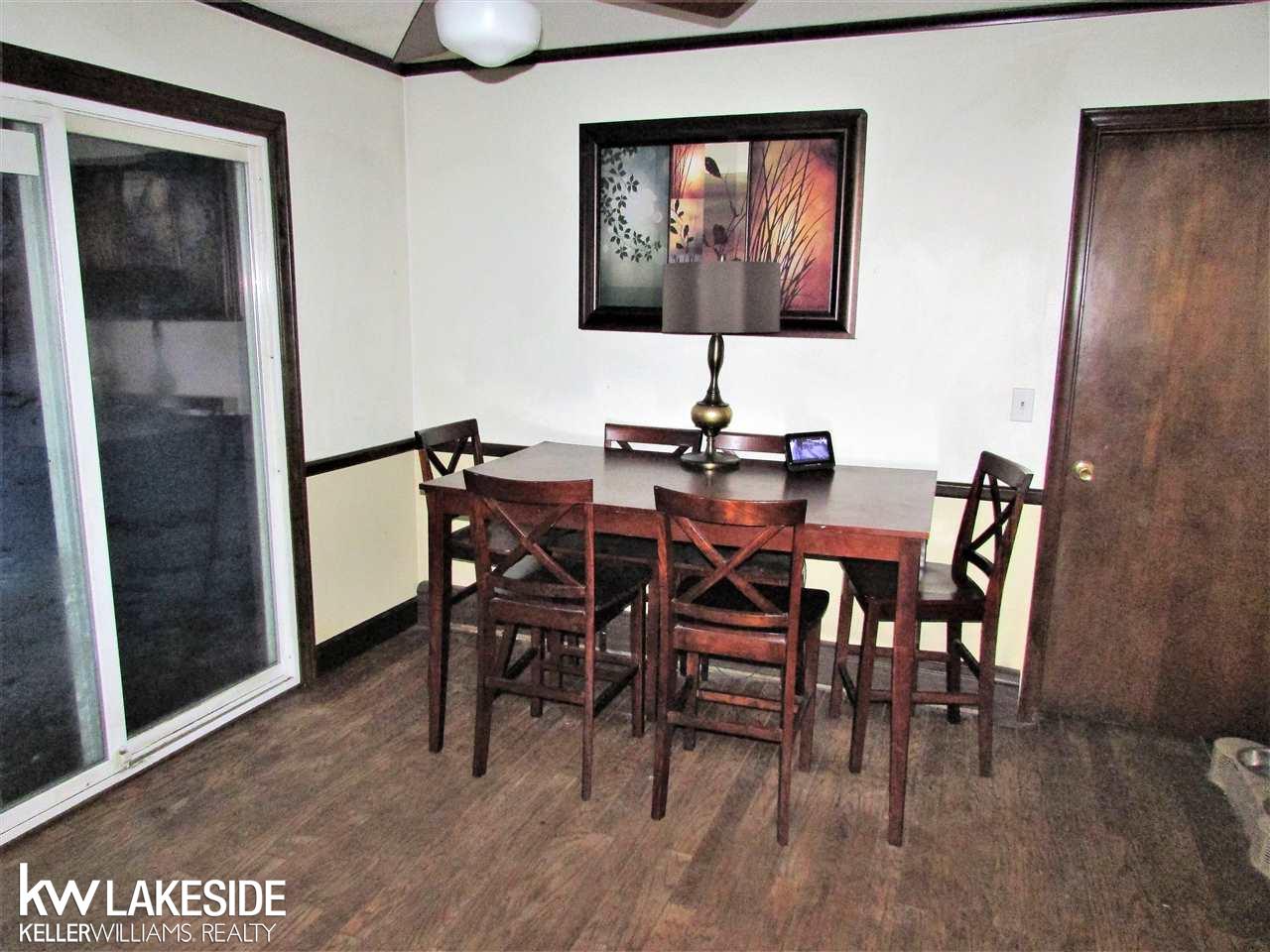 49640 Fairchild Road Macomb, MI 48042 - Photo 9 of 18 31372402-8.JPG