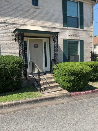 $1,950 | 901 East Oltorf Street, Unit 101, Austin, TX 78704