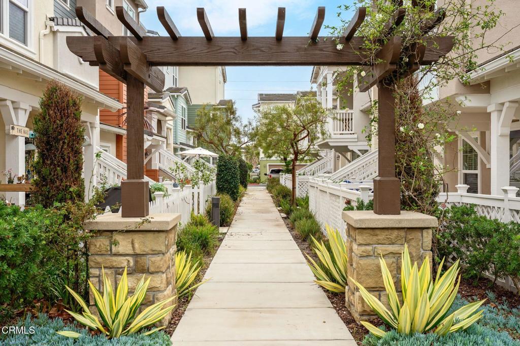 3729 Islander Walk Oxnard, CA 93035 - Photo 41 of 46 a view of a fountain in the patio with a fountain