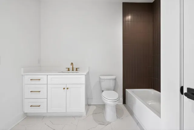 $889,000 | 4810 Moonview Lane, Sugar Hill, GA 30518