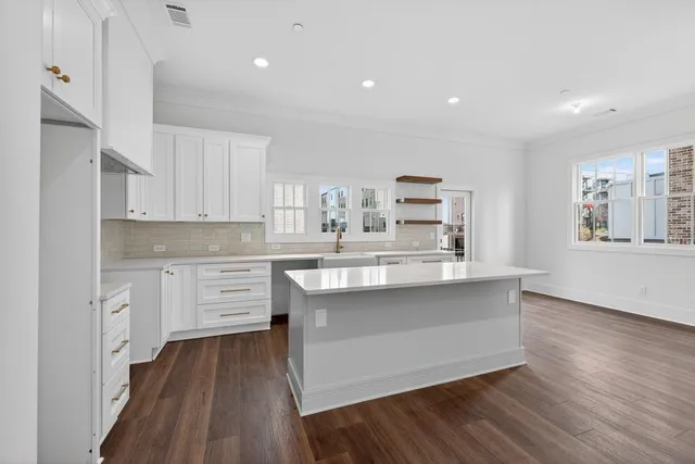 $889,000 | 4810 Moonview Lane, Sugar Hill, GA 30518