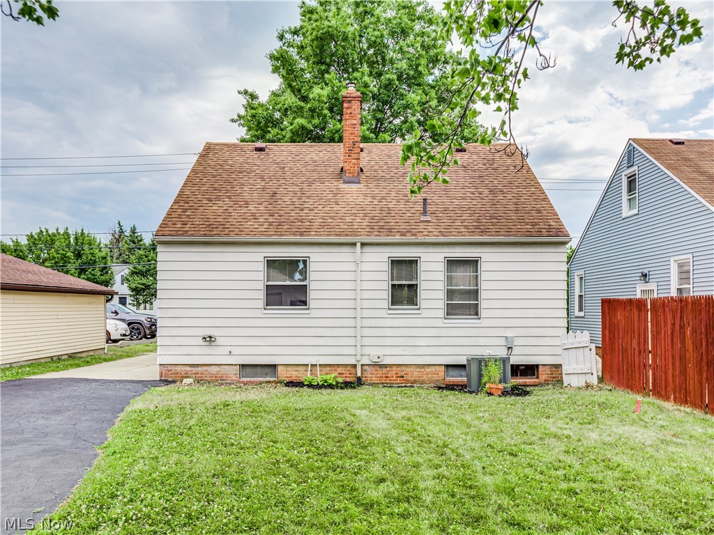 16305 Turney Road Maple Heights, OH 44137 - Photo 2 of 23 Gallery Image 2