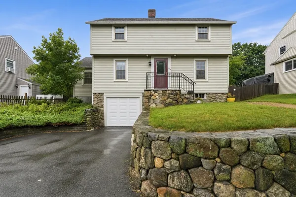 $499,900 | 154 Barnard Road, Worcester, MA 01605