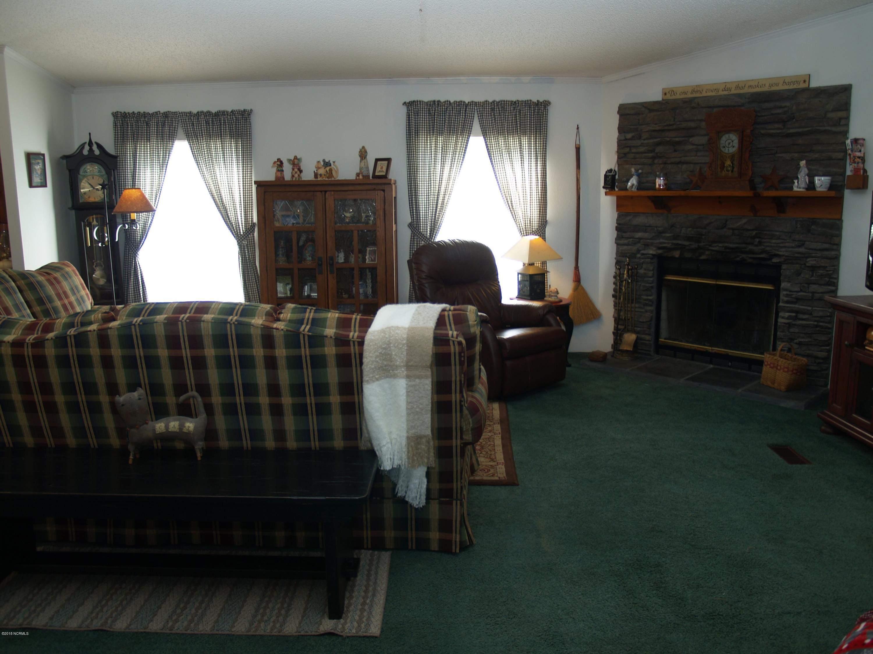 153 Old Mill Road Willard, NC 28478 - Photo 6 of 41 (23)_resampled