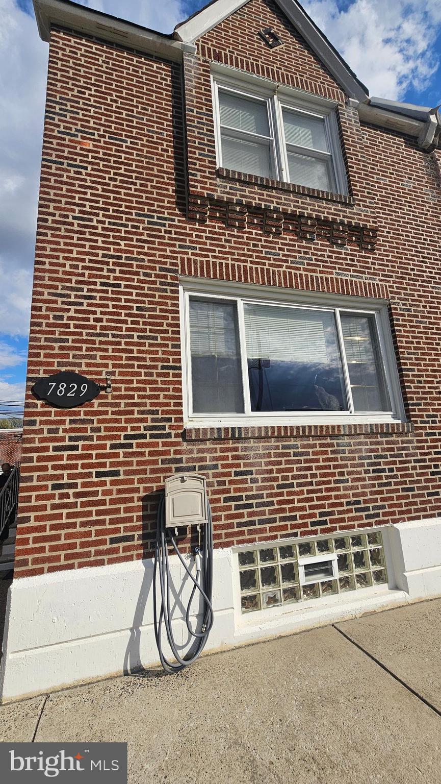 7829 Horrocks Street Philadelphia, PA 19152 - Photo 3 of 46 a view of a wooden door