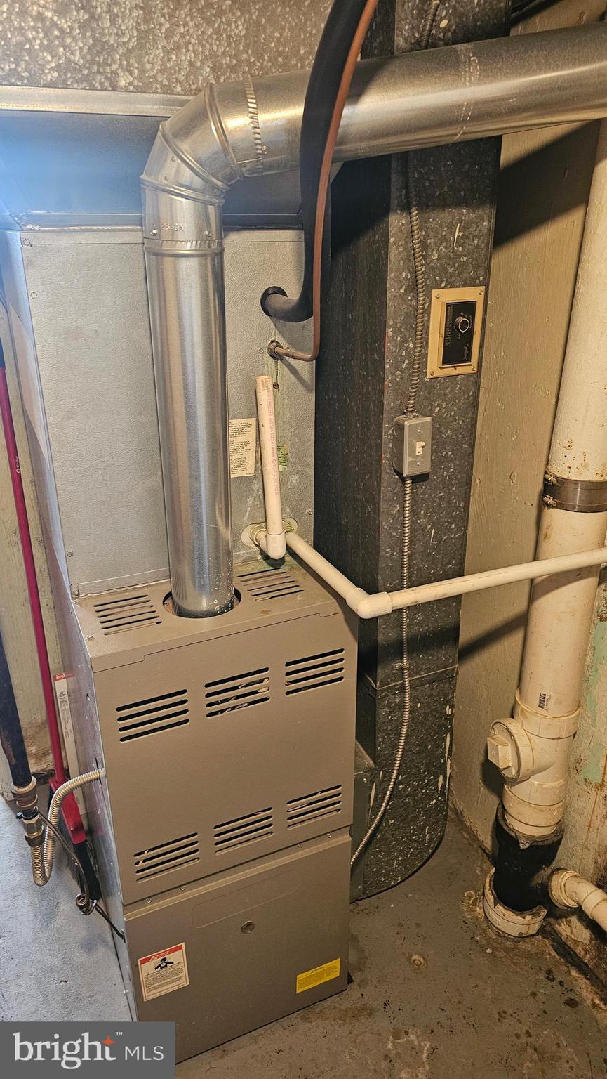 7829 Horrocks Street Philadelphia, PA 19152 - Photo 41 of 46 a close up of a storage