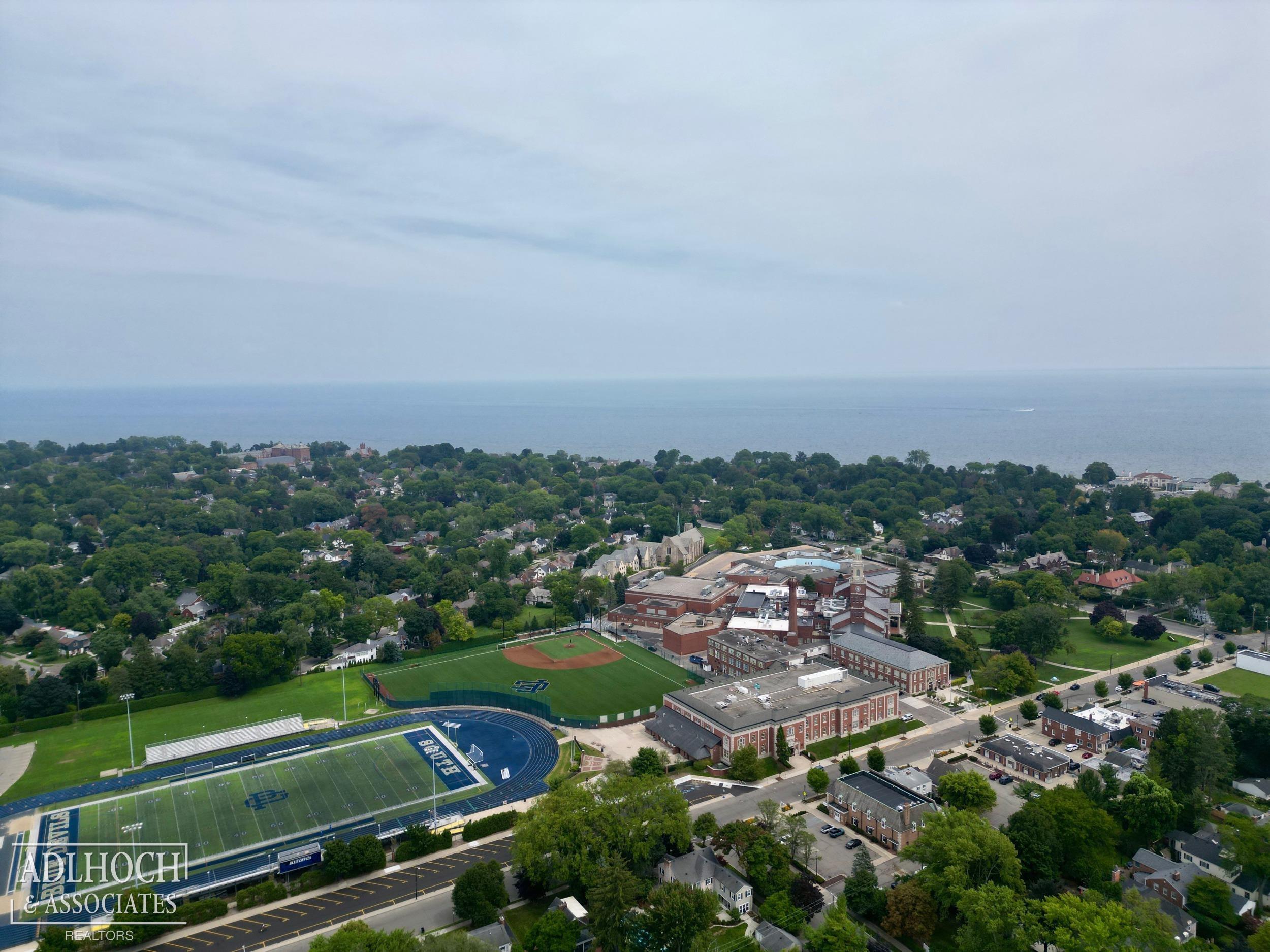 494 Washington Road Grosse Pointe, MI 48230 - Photo 21 of 22 50152703-9a395786-7089-46c3-8d55-729d3f8908f0.JPG