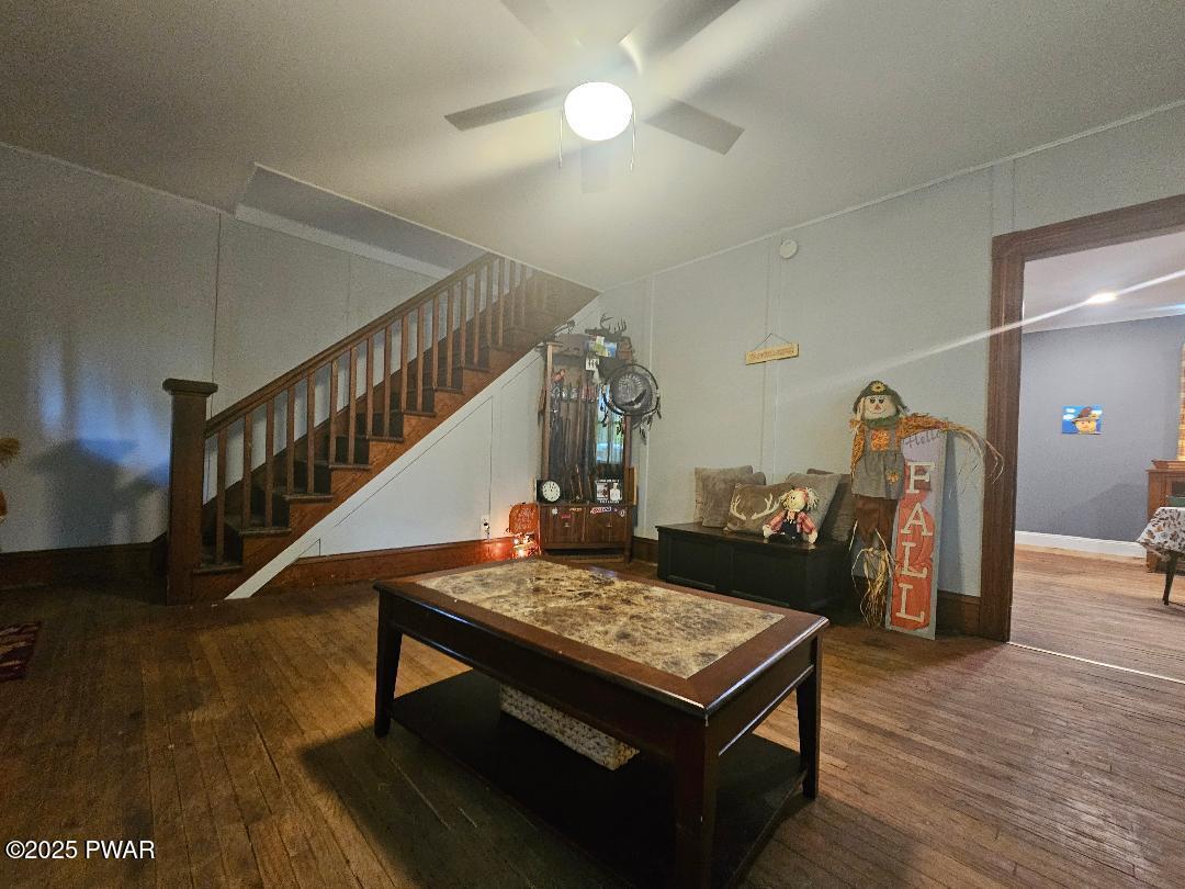 914 Main Street Newfoundland, PA 18445 - Photo 9 of 20